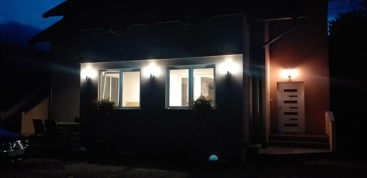 Ferienwohnung Apartman Vidovic Korenica Exterior foto